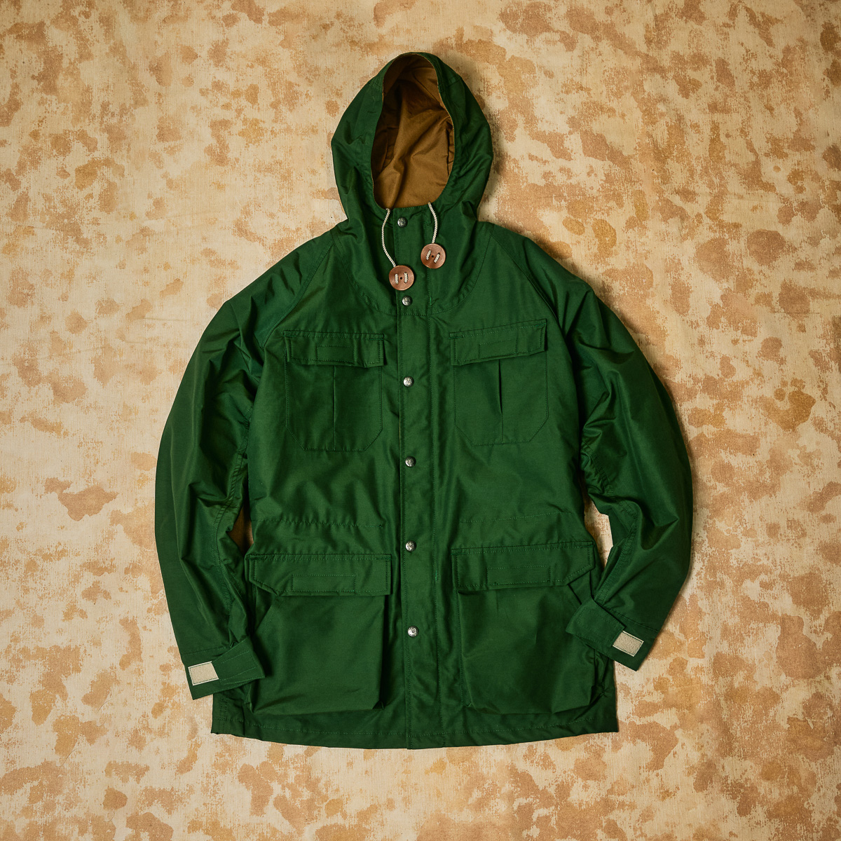 【新品】白雪みしろデザインマウンテンパーカー 新品】白雪みしろデザインマウンテンパーカー