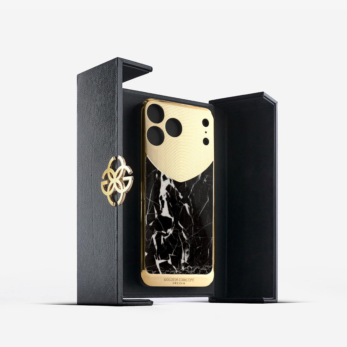 大理石にクロコ… ゴールデンコンセプトからiPhone 17を格上げ