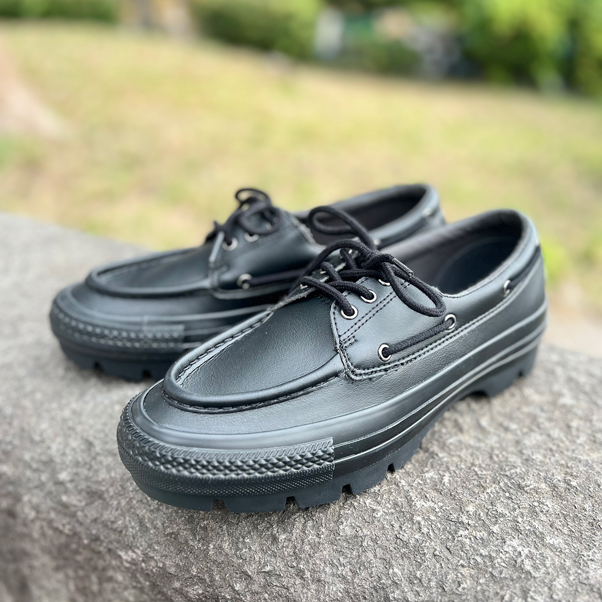 ローファースニーカーにそろそろ飽きてきた人に。今後はまた別タイプのレザースニーカーが流行りそう