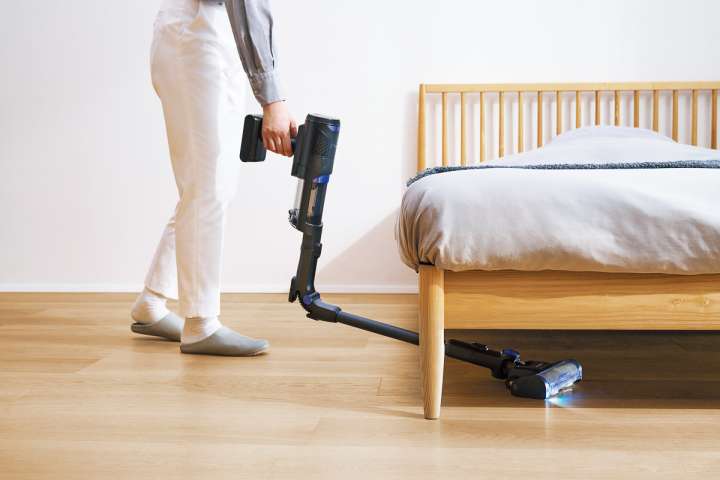 1台で4つの機能を備えたコードレススティック掃除機 吸引力が3段階に調節可能な1台4役のコードレススティック掃除機 【公式