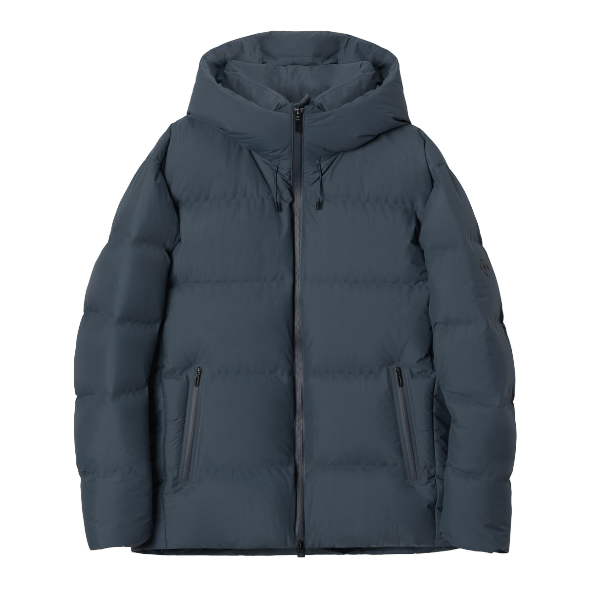 最先端素材と独自構造で暖かさを追求した冬アウター3選【あったかギア＆グルメ最前線】