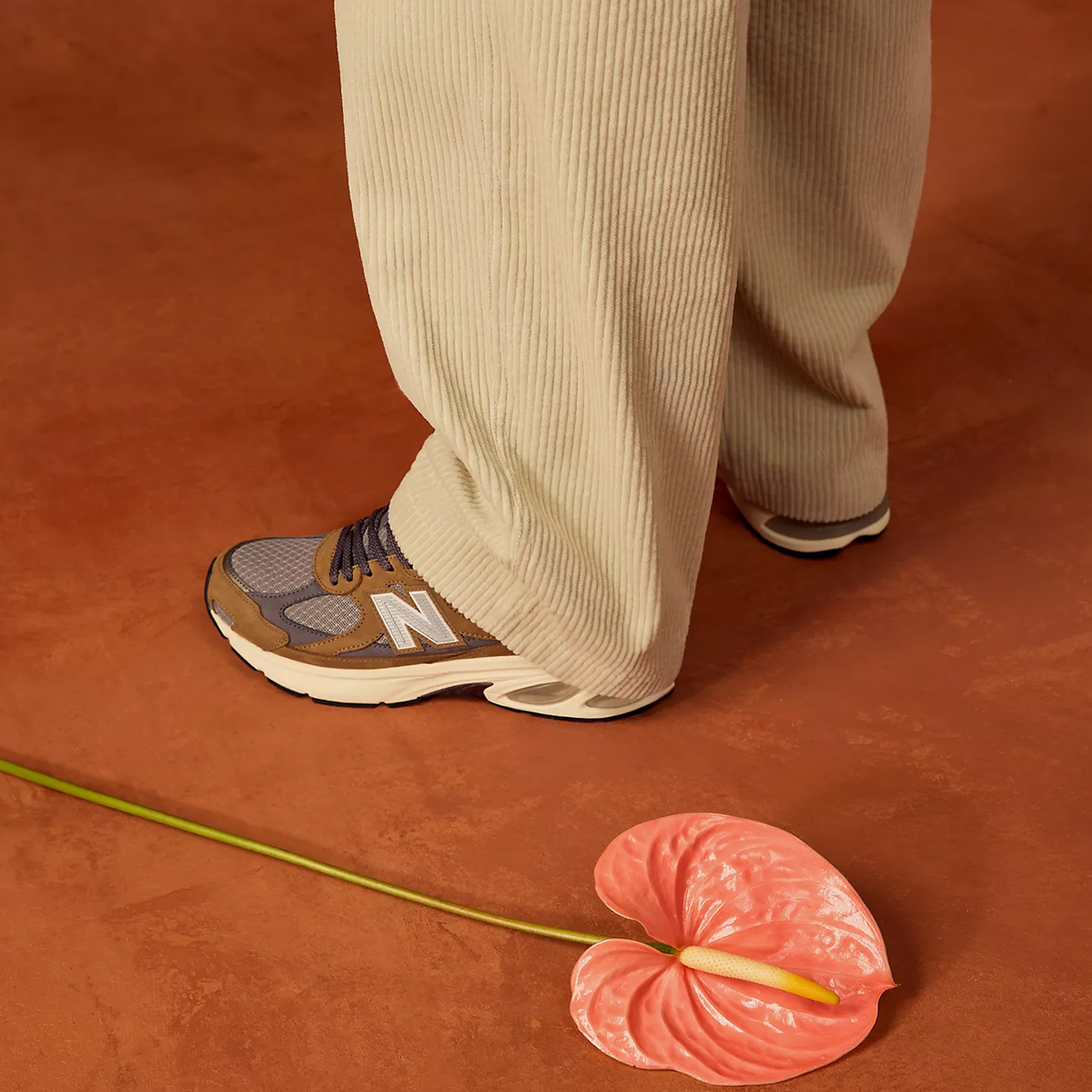 新しい年の足元に選びたい。ニューバランスの午年モチーフが光る縁起のいい「2010」