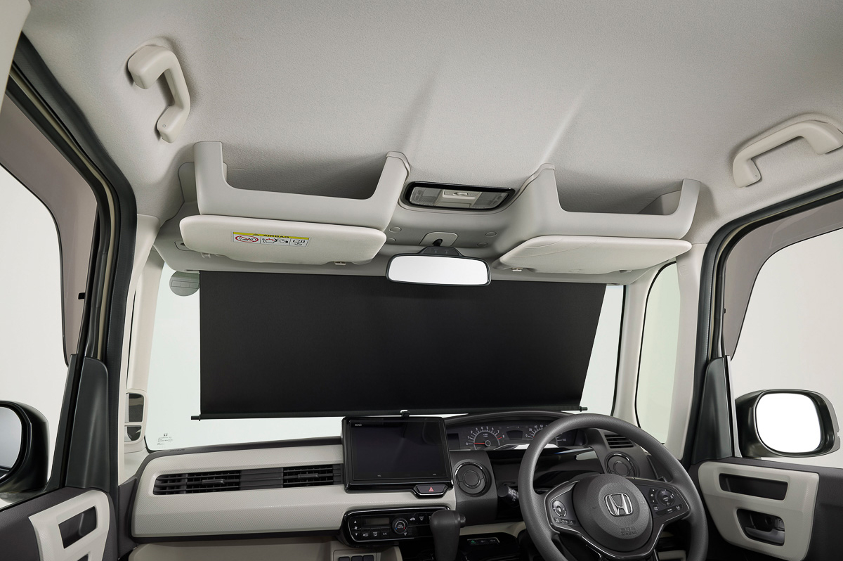 収納力アップに加えてサンシェードも内蔵!?＜収納部門＞【CGPカー用品大賞2025】