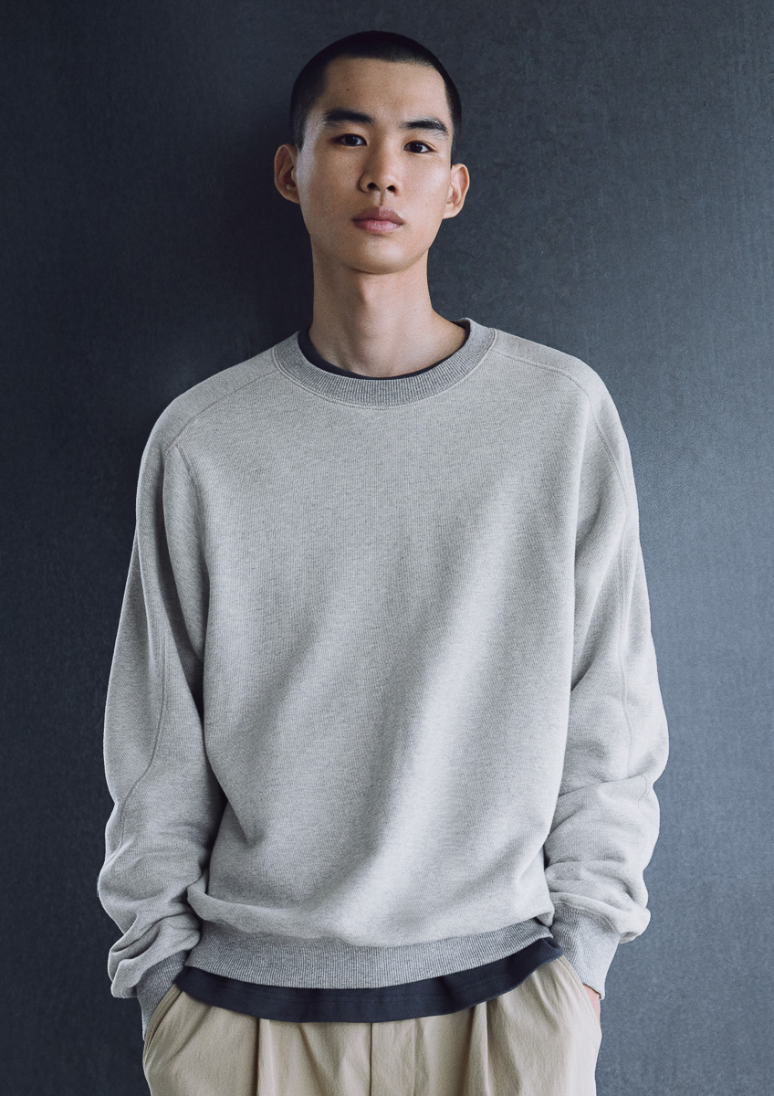 日本でしか作れないニューバランス。「NB GREY」新作で日本のワザを着倒せ！