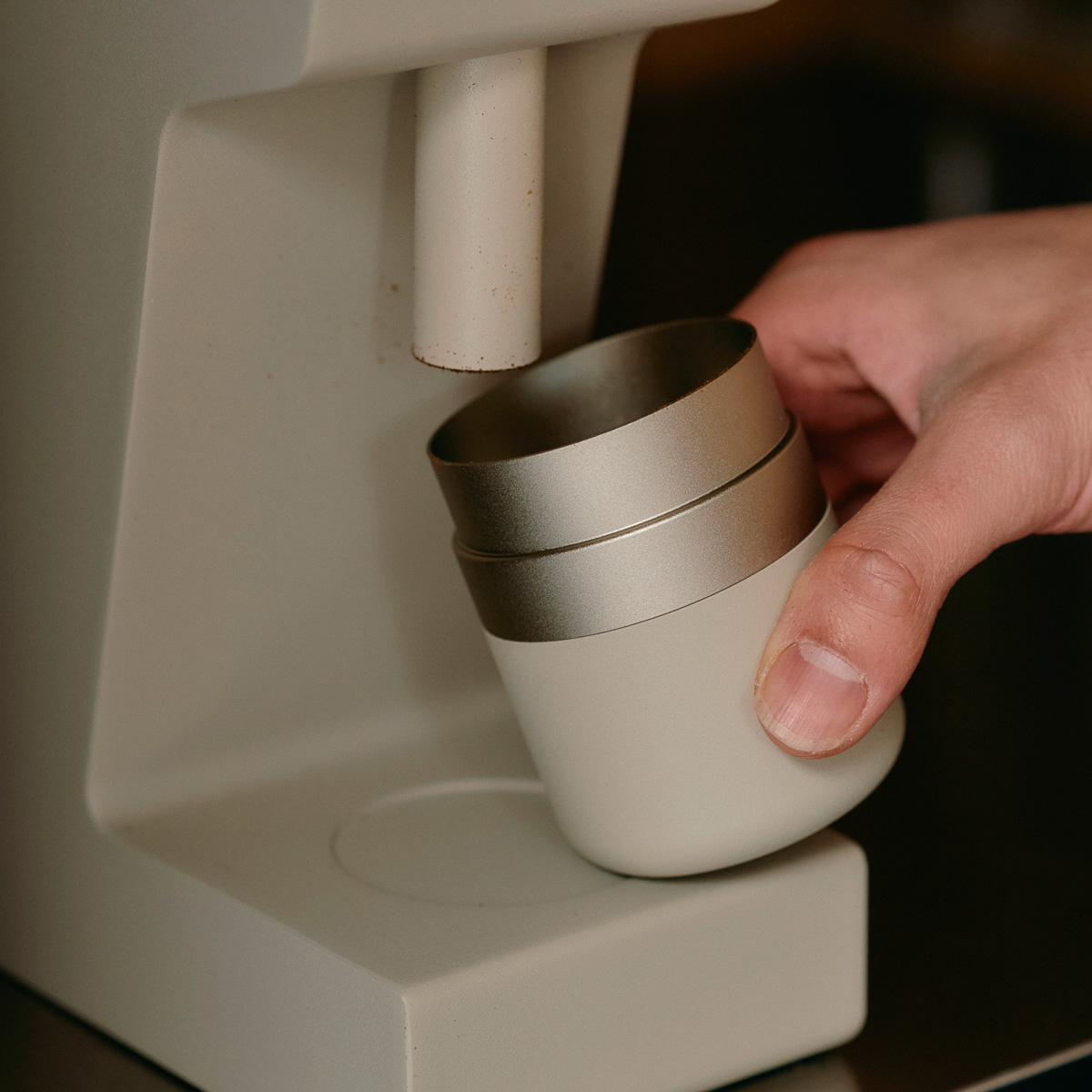 毎朝のコーヒータイムがより素敵な時間に。累計15万台を販売したインテリアとしても映えるコーヒーグラインダー