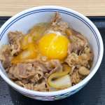 ▲牛丼小盛の卵トッピングで低カロリー、高たんぱく丼が実現