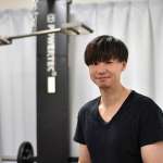 ▲「神やせダイエット」で有名な石本哲郎さん。チェーン店やファーストフード店でも「若返りやせ飯」を模索してくれる