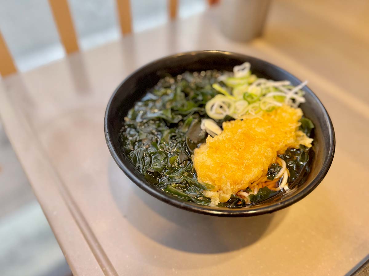 ▲「とり天」がある店舗ならこれ一択