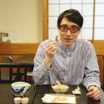 ▲思わずエビの頭を手にして興奮してしまう