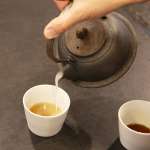 ▲鉄瓶で出てくるそば湯は濃厚でそのままでも旨い