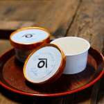 ▲蔵の販売所では「生醤油ジェラート」(350円)も販売中