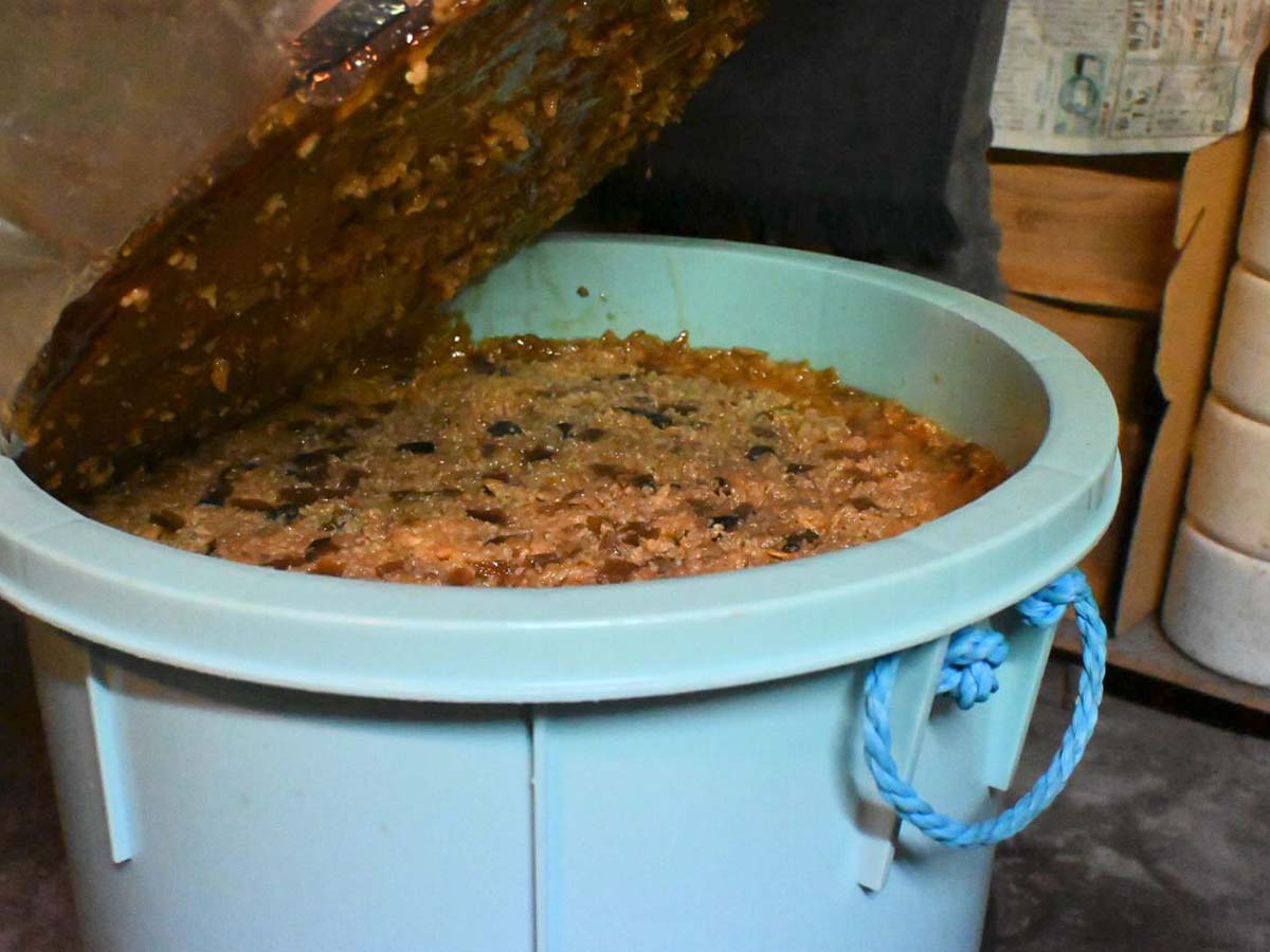 ▲発酵が進むほどに色合いに深みが出てくる[食楽web]