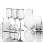 写真提供：木村硝子店　スウェーデンを代表する陶芸家でガラスデザイナーのインゲヤード・ローマンと木村さんとの20年近い友情を経て誕生したシリーズ