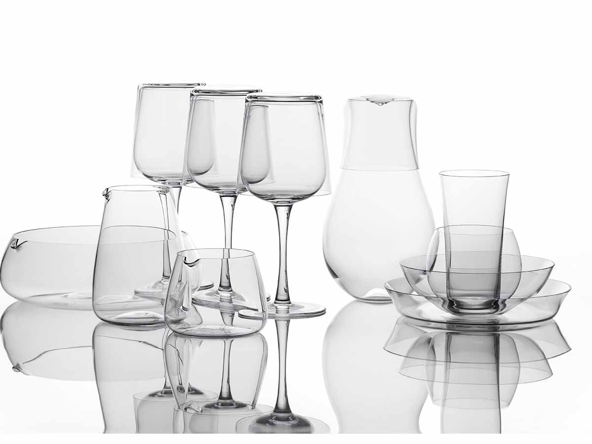 写真提供：木村硝子店　スウェーデンを代表する陶芸家でガラスデザイナーのインゲヤード・ローマンと木村さんとの20年近い友情を経て誕生したシリーズ