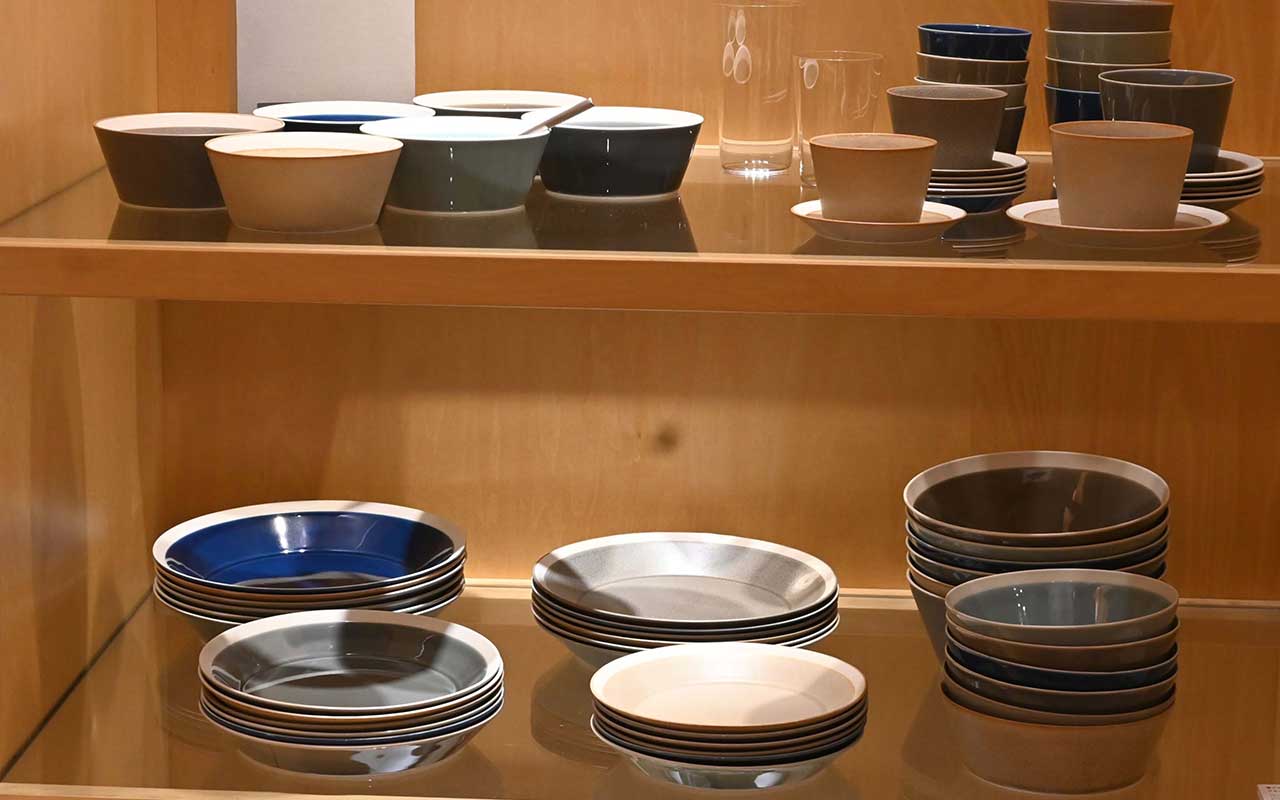 yumiko iihoshi porcelainと木村硝子店とのWネーム。飲食店向けとしても人気のシリーズに成長している