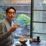 【小宮山雄飛 蕎麦呑みの名店】とりあえず升酒から。蕎麦も料理もウマい人気の老舗『本むら庵』