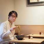 【小宮山雄飛 蕎麦呑みの名店】西麻布の行列店『おそばの甲賀』で味わう珠玉を超えた一杯