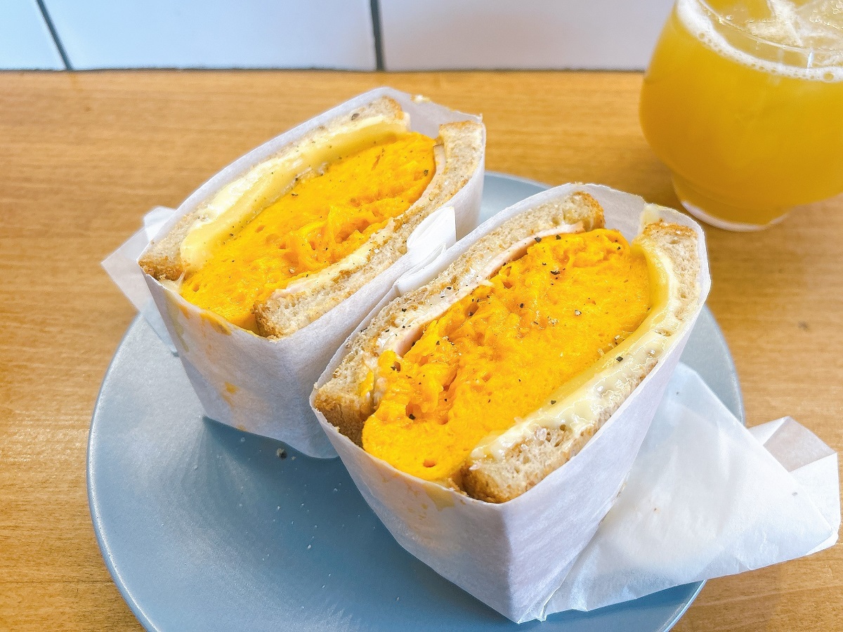 【絶品】わざわざ食べに行きたい！逗子の極上ふわとろオムレツサンド