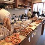 ▲店内に並ぶ数々のパン達と午後の店内風景