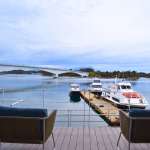 ▲天草を結ぶ3号橋のすぐ近く、海に面したリゾラテラス