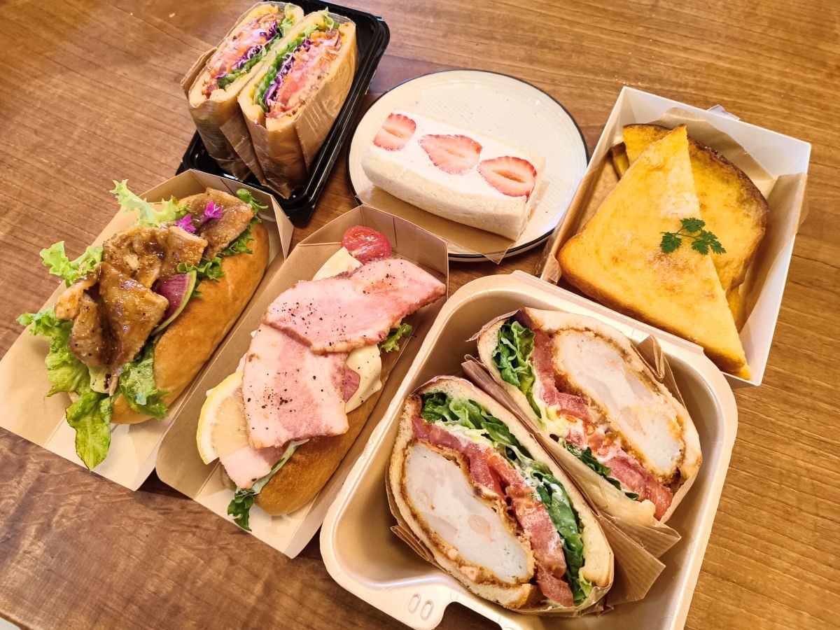 ▲惣菜売り場の強みを生かした主役級のラインナップ。甘い系からボリューム系まで、売り場発想の本気パンがそろう