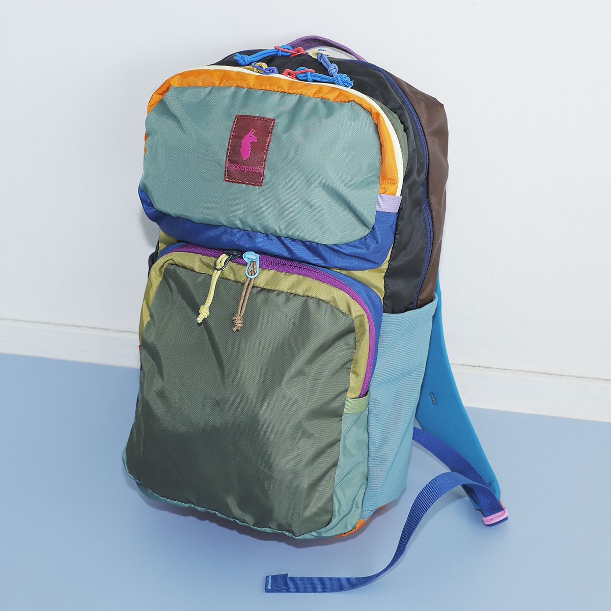 リュックもおしゃれに背負いたい。いま注目の“古着カラー”なリュック9選