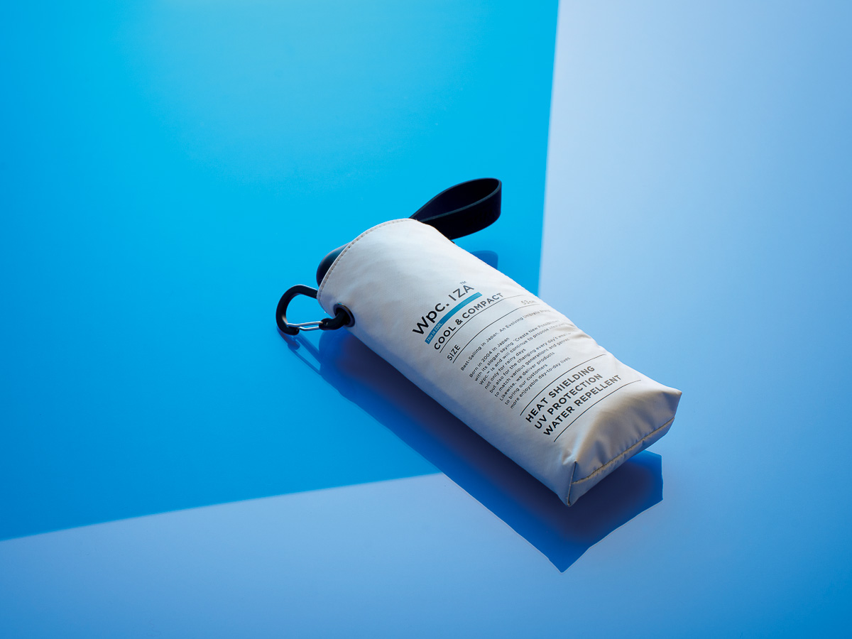 強烈な直射日光から男の頭頂部を守る。最高レベルの遮熱性＆たたむと小さい男の日傘