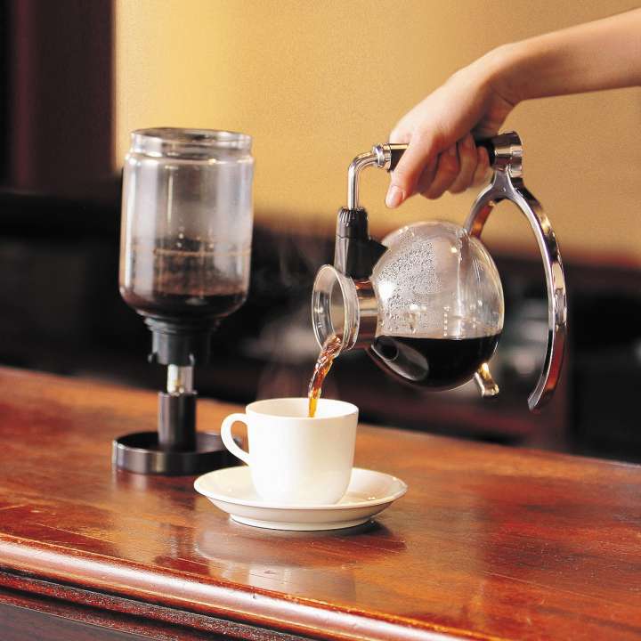 のめり込むなら「サイフォン式」【2026 COFFEE GEAR】 | GoodsPress Web