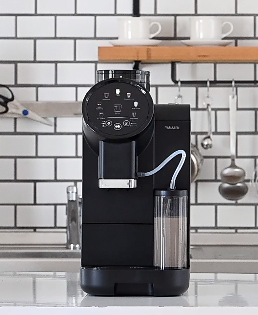 ラテからアメリカンまで8つのコーヒーメニューが全自動。しかも価格は7万円切りです