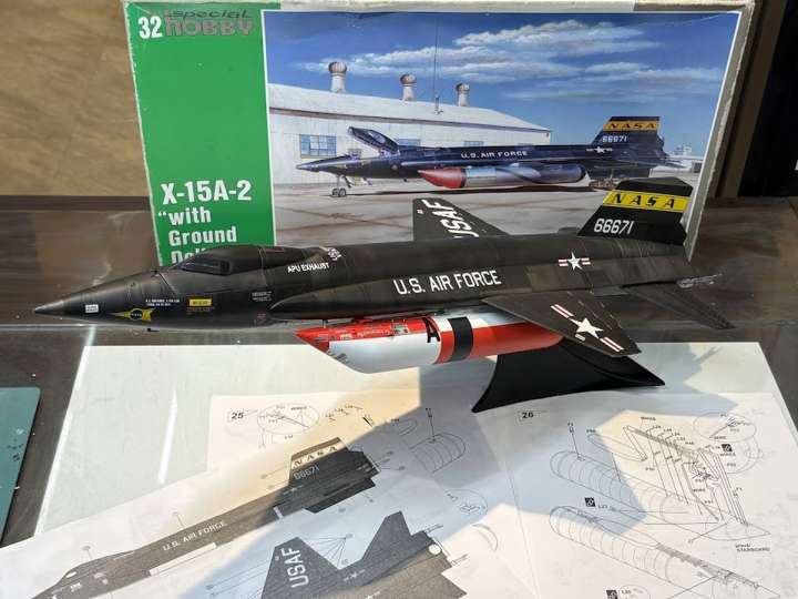 高度100km超、マッハ6.7を記録したロケット飛行機を製作【達人のプラモ