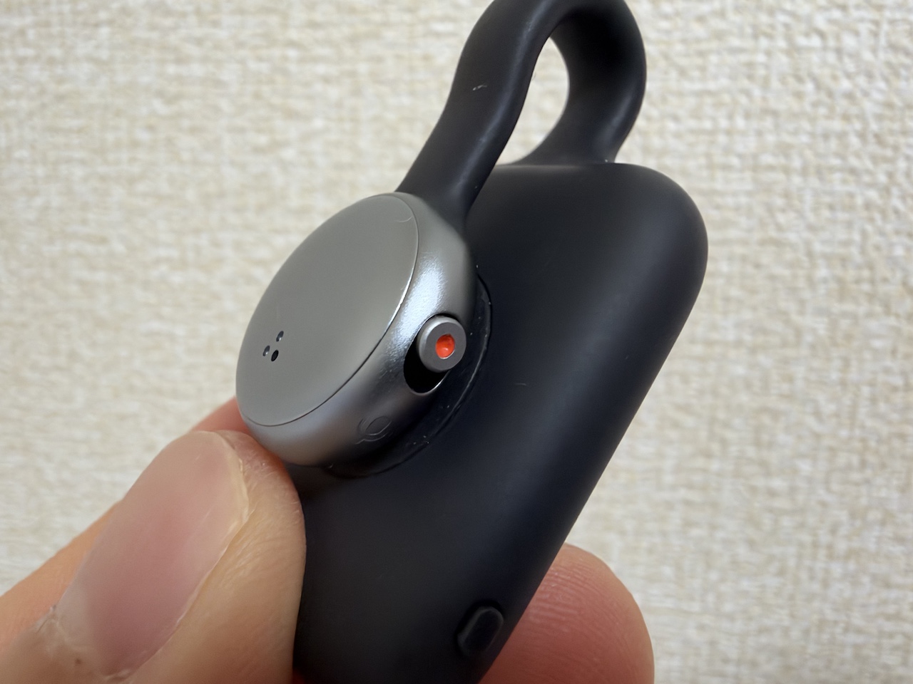 「SwitchBot AIマインドクリップ」のボタン